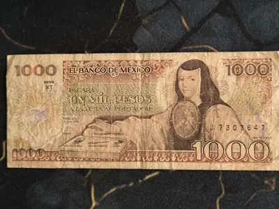Обява: Банкнота - Мексико - 1000 песо | 1985г.