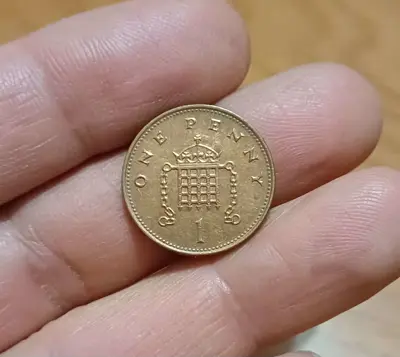 Обява: 1 пени Великобритания 2000
