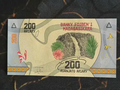 Обява: Банкнота - Мадагаскар - 200 ариари UNC | 2017г.