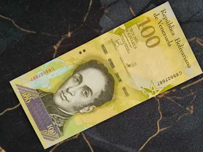 Обява: Банкнота - Венецуела - 100 боливара UNC | 2017г.