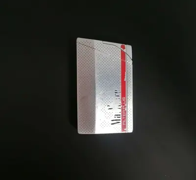 Обява: ⭐ Метална Запалка Marlboro сребристо червена ⭐