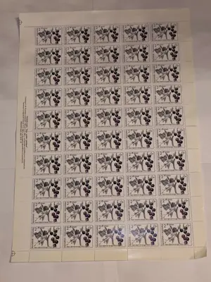 Обява: Пощенски марки "Редки лечебни растения"