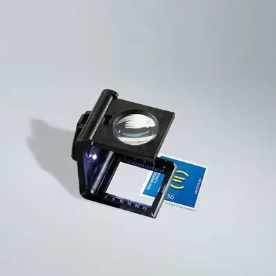 Обява: LEUCHTTURM – FZ5 – сгъваема лупа с 5x увеличение, с LED