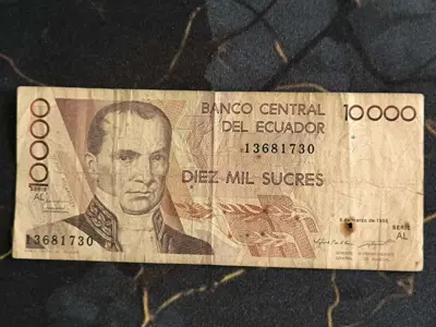 Обява: Банкнота - Еквадор - 10000 сукрес | 1995г.