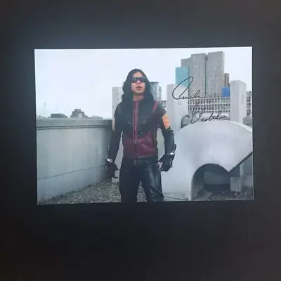 Обява: 🌀 Личен автограф Карлос Валдес (Carlos Valdes) - Сиско Рамон / Vibe 🌀 ПРОМО цена до 31.03.2026