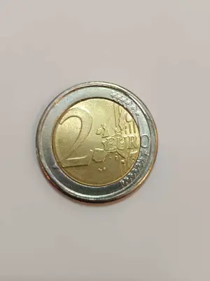 Обява: 2 евро грешно печатано