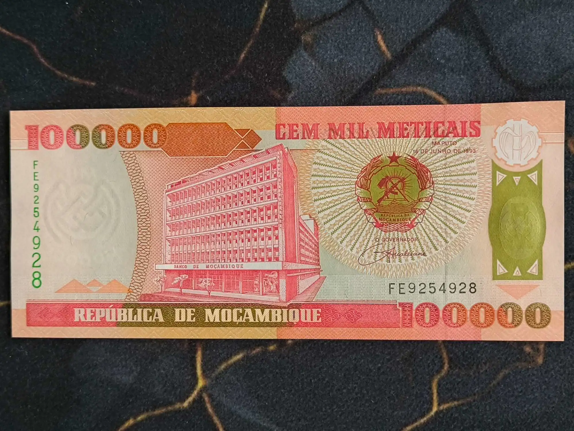 Снимка 1 от 2