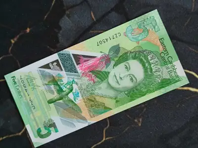Снимка за обява „Банкнота - Източни Кариби - 5 долара UNC | 2021г."