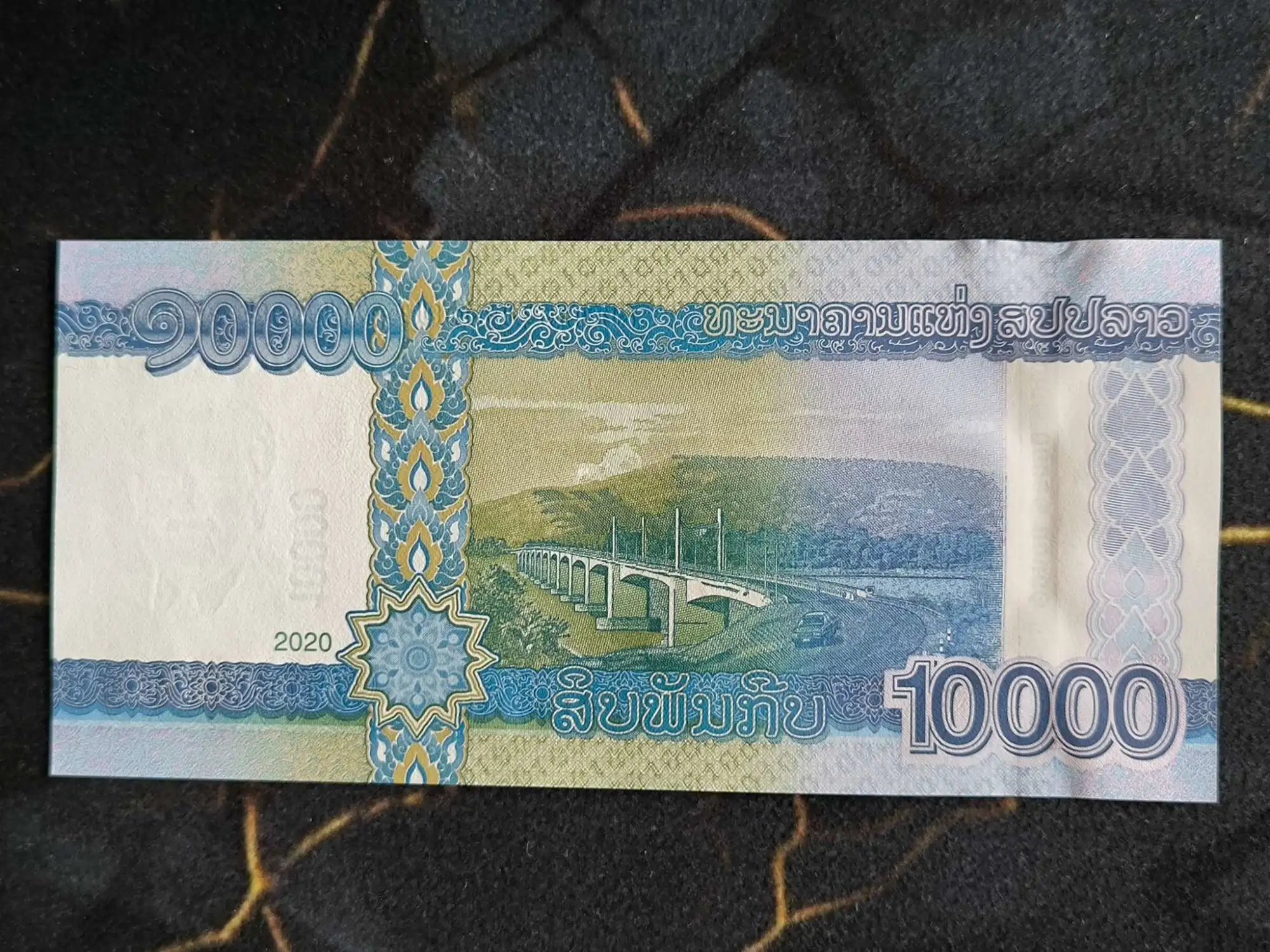 Снимка 2 от 2