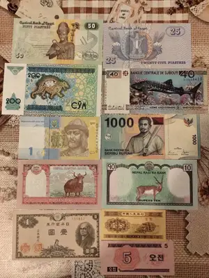 Снимка за обява „Лот 11 банкноти UNC"