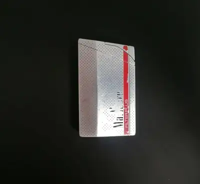 Снимка за обява „⭐ Метална Запалка Marlboro сребристо червена ⭐"