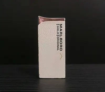 Снимка за обява „⭐ Запалка Marlboro бяла със щипка ⭐"