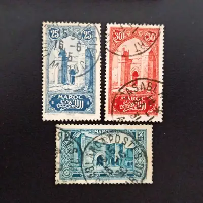 Снимка за обява „🇲🇦 Мароко 1923 25,30 сантима и 1.50 франка Паметници 🇲🇦"