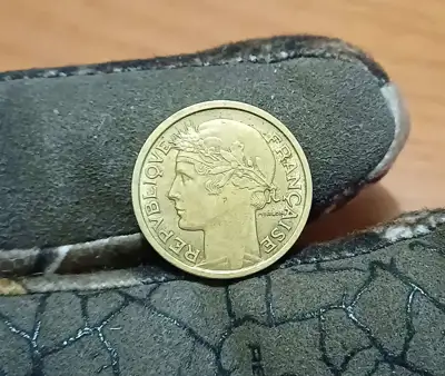 Снимка за обява „1 эранк Франция 1939 гланц"