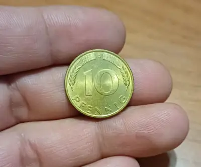 Снимка за обява „10 пфенинга ФРГ 1995/А с гланца“