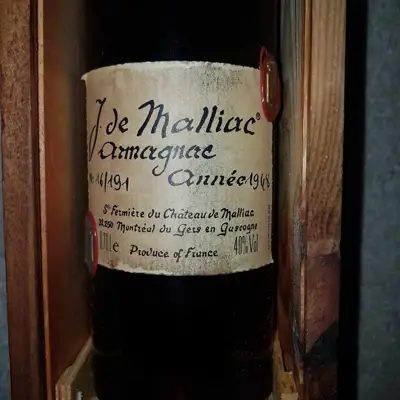 Снимка за обява „Бутилка J.de.Malliac Armagnac 1948“