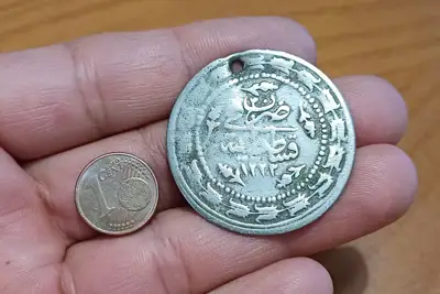Снимка за обява „6 куруша Турция 1223/30 сребро“