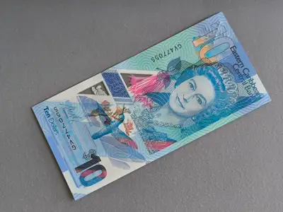 Снимка за обява „Банкнота - Източни Кариби - 10 долара UNC | 2019г.“
